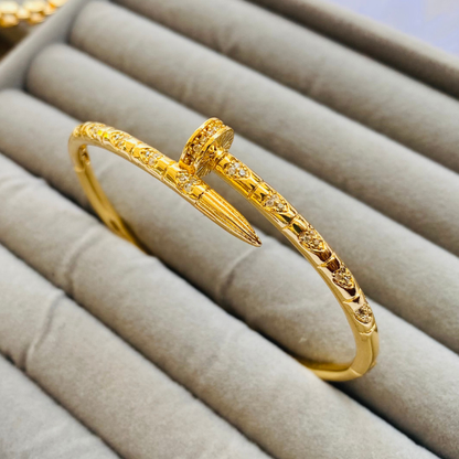 Nail AD studded Bracelet