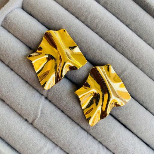 Solid Shape Blended Rectangle Earrings