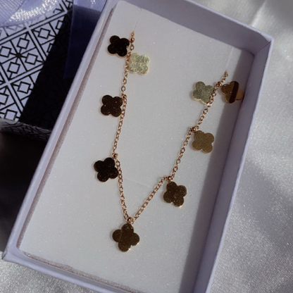 Minimal Clover Pendant Set