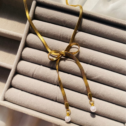 Bow with Pearl Snake Chain Pendant