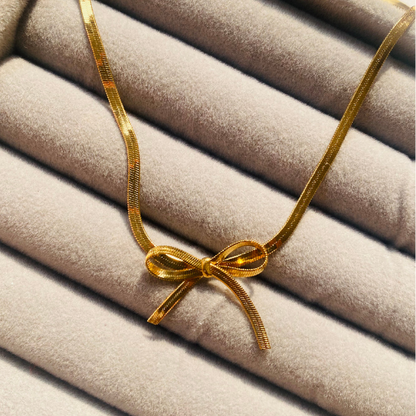 Sleek Bow Snake Chain