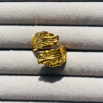 Leaf Statement Ring