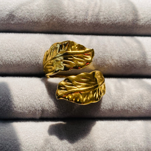 Leaf Statement Ring